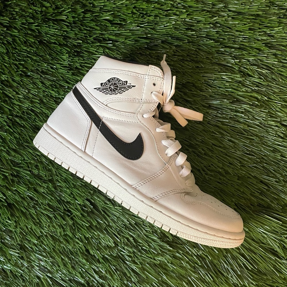 Air‎ Jordan 1 Yingyang